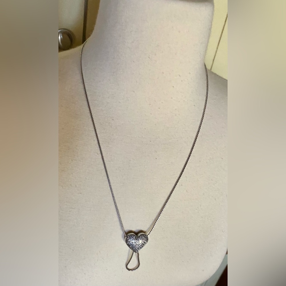 🌟Brighton Heart Necklace🌟 - Picture 3 of 6